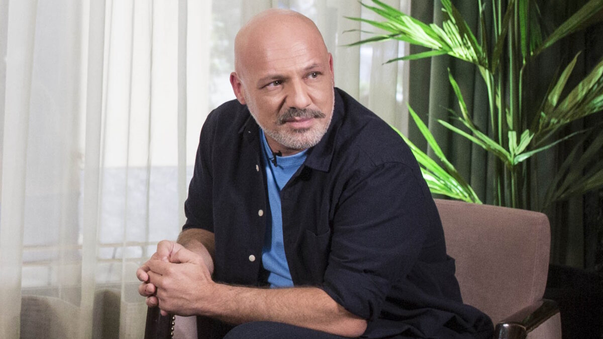 Νίκος Μουτσινάς