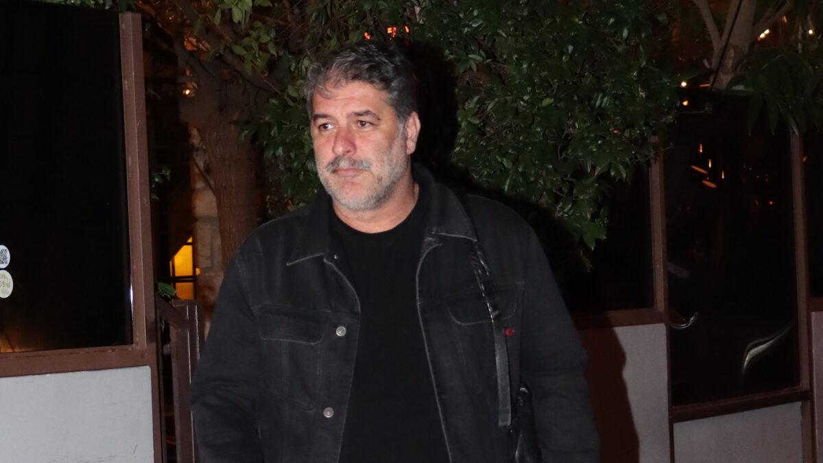 Ο Βασίλης Μπισμπίκης
