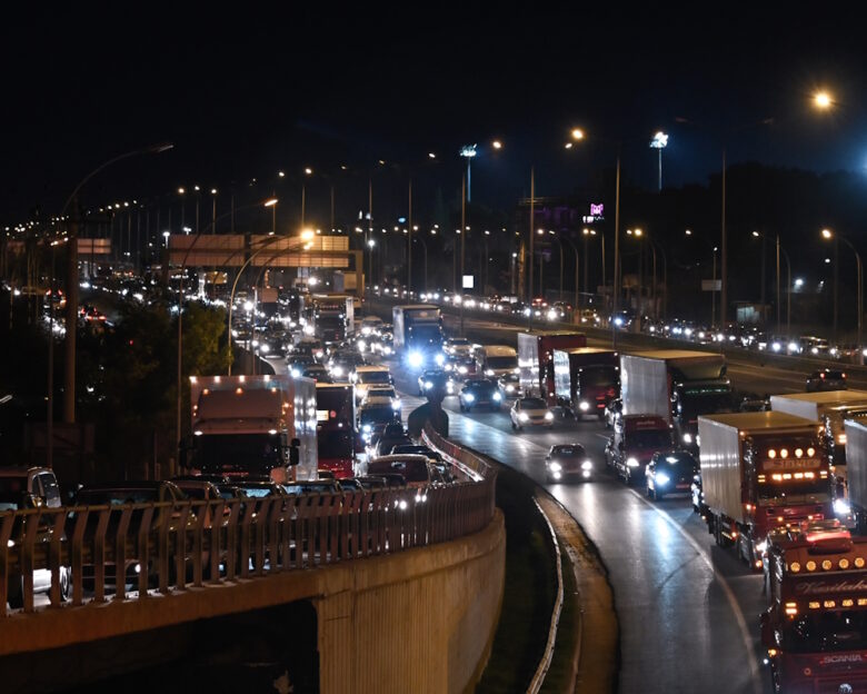 Μποτιλιάρισμα χιλιομέτρων στον Κηφισό λόγω τροχαίου