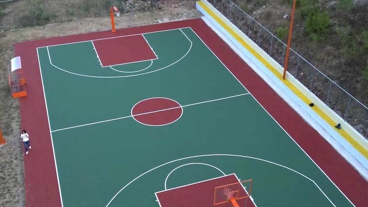 Ο Πλάτανος Ναυπακτίας αποκτά καινούριο γήπεδο μπάσκετ