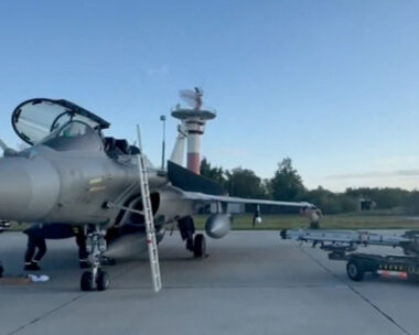 Ένα γαλλικό Rafale που έχει αναπτυχθεί στις χώρες της Βαλτικής