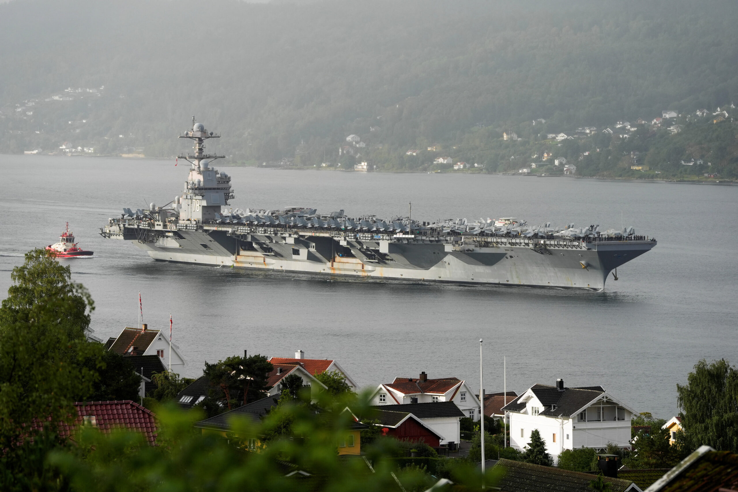 Το αεροπλανοφόρο USS Gerald R. Ford στη Νορβηγία