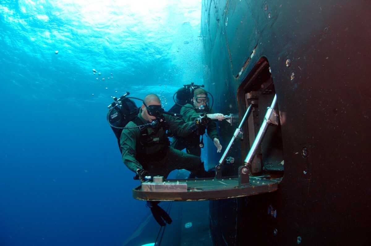 Αμερικανοί βατραχάνθρωποι - μέλη των U.S Navy SEALs