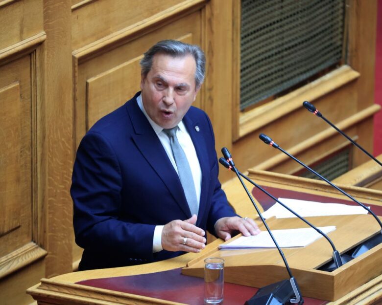 Η Νίκη απομακρύνει τον βουλευτή Νίκο Βρεττό από την εξεταστική για τον ΟΠΕΚΕΠΕ – «Αν διαγραφώ, θα ανεξαρτητοποιηθώ»