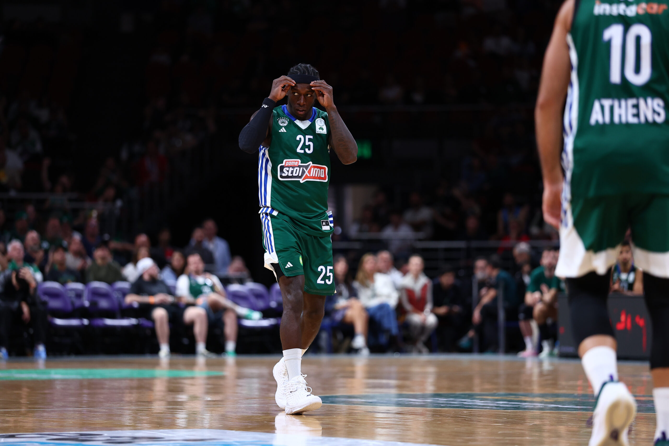 With Panathinaikos and Olympiacos for the Euroleague and Champions League the sports broadcasts of the day