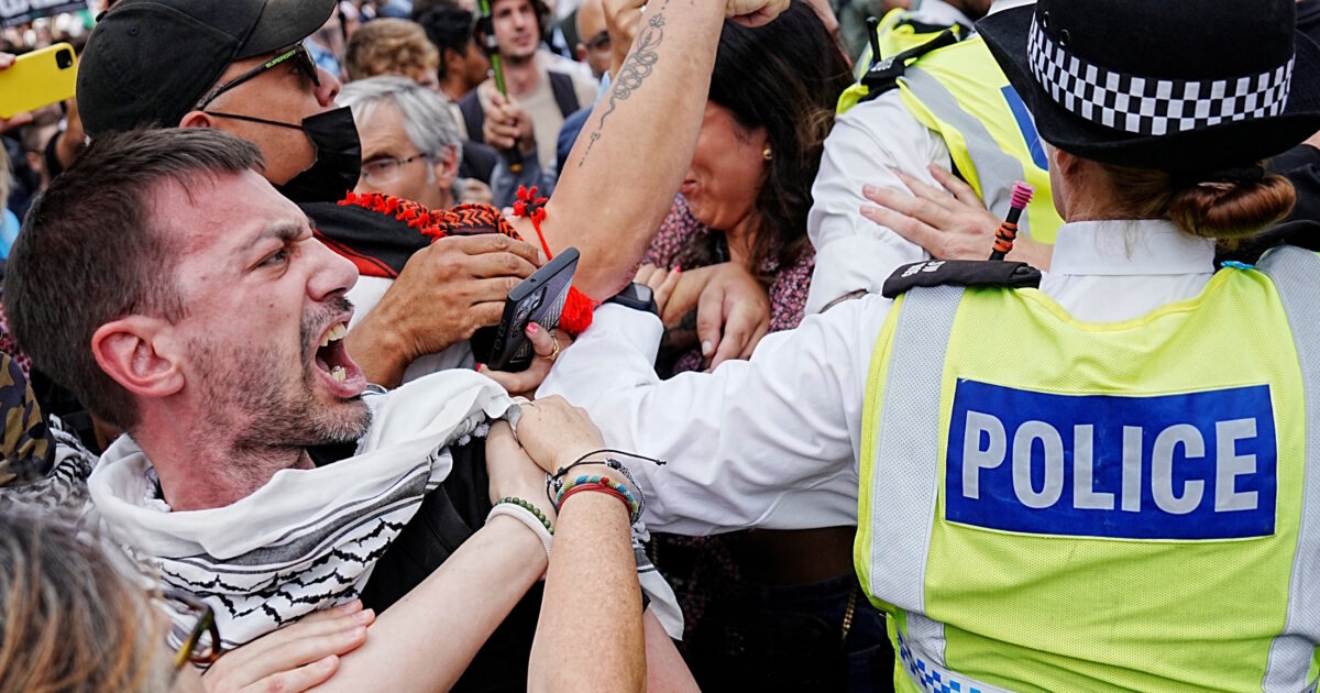 London: More than 400 protesters arrested in a rally in favor of Palestine Action – “We are not terrorists”