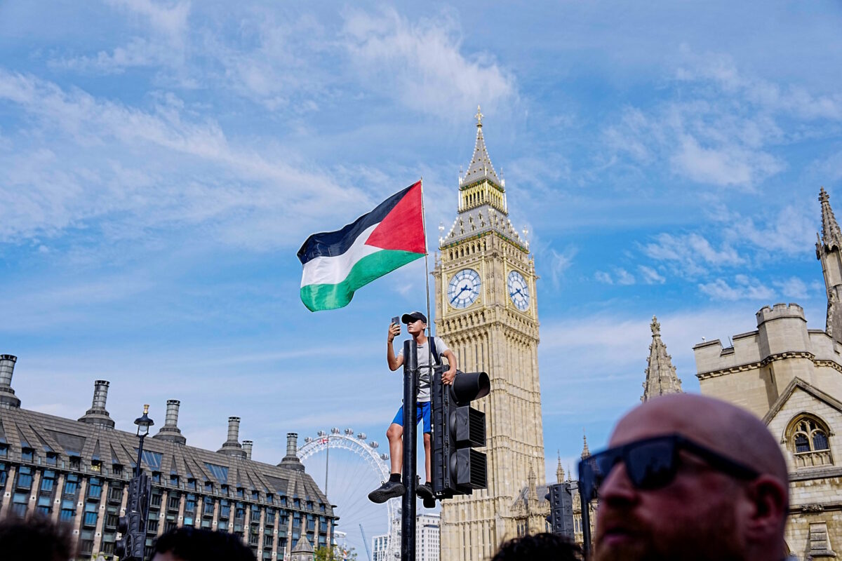 Protesters in favor of 'Palestine Action'
