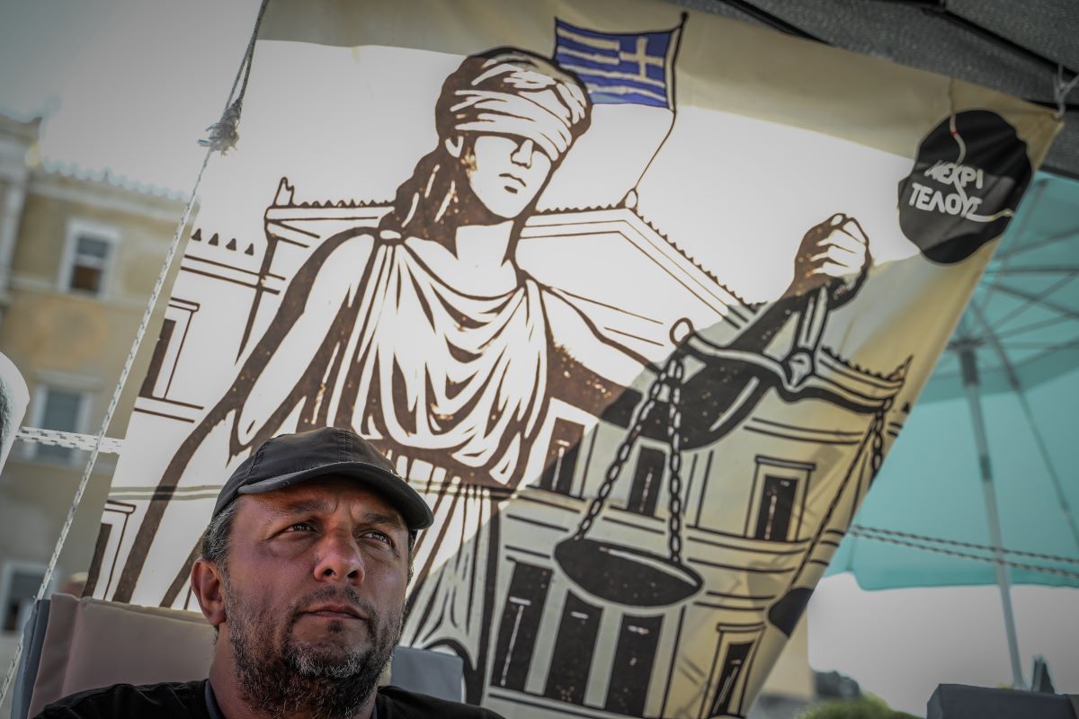 Ο απεργός πείνας Πάνος Ρούτσι