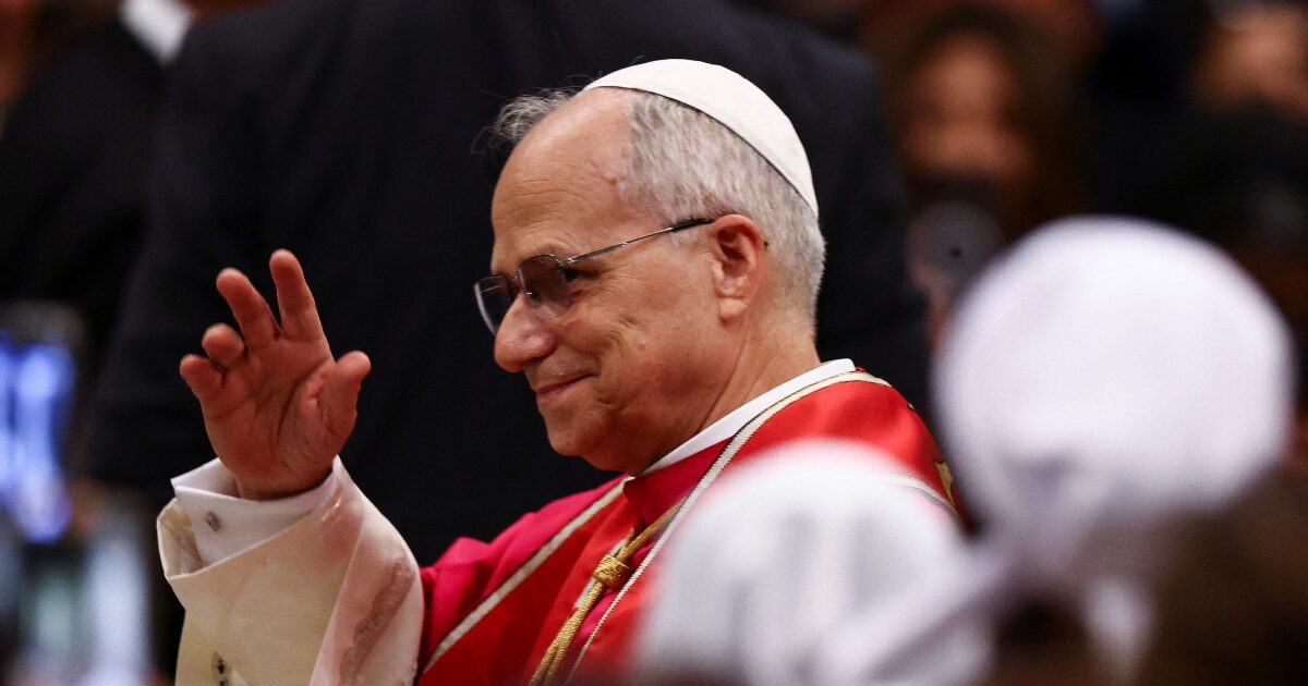 Pope Leo for Elon Musk: “Is it going to become the first trillionaire in the world, what does that mean?”