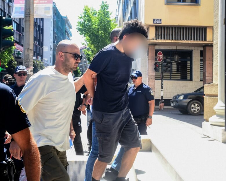 Να αποφυλακιστεί ο 25χρονος για τη φωτιά στην Πάτρα ζητάει η εισαγγελέας