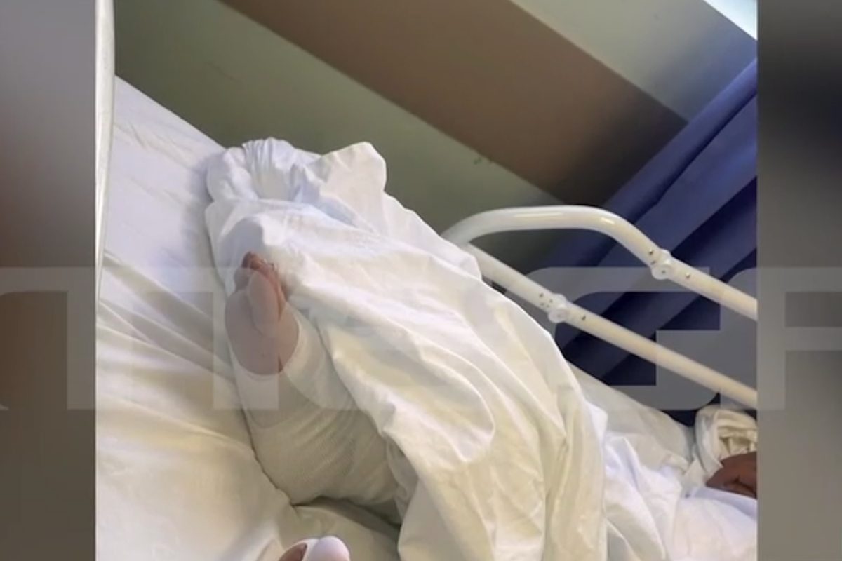 Το τραυματισμένο πόδι της ηλικιωμένης