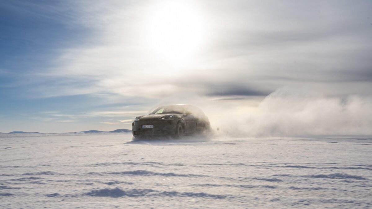 porsche-cayenne-electric-prototype-testing-2025