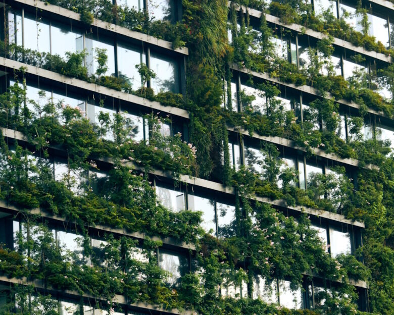 LAMDA Development – πράσινα κτίρια: Βιοκλιματικός σχεδιασμός ενάντια στην κλιματική κρίση