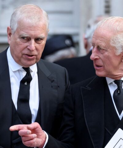 Πρίγκιπας Άντριου και Βασιλιάς Κάρολος