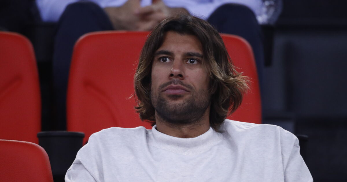 George Printezis reacted with humor to tattoos that made Olympiacos fan with his face