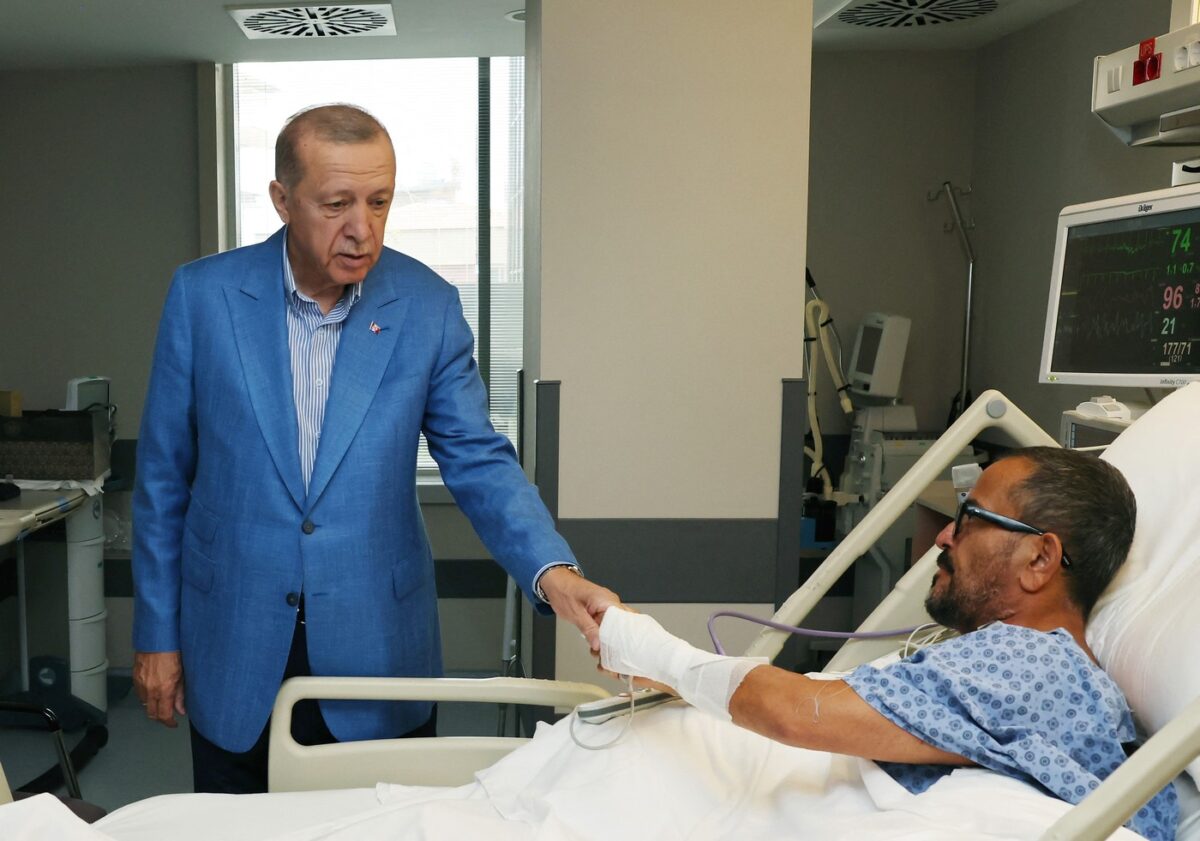 Ο Τούρκος πρόεδρος Ρετζέπ Ταγίπ Ερντογάν είχε επισκεφθεί τον Αλί Σαμπανσί στο νοσοκομείο