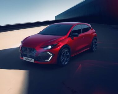 RENAULT CLIO 2025 FULL HYBRID