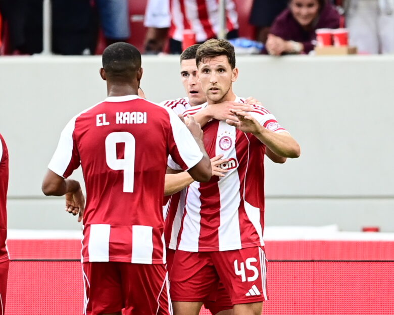 Ολυμπιακός – Λεβαδειακός 3-2: Ο Τσικίνιο «εκτέλεσε» τους μαχητικούς Βοιωτούς σε επεισοδιακό παιχνίδι για τη Super League