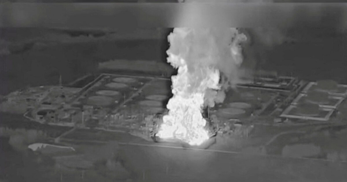 Russia: Petroleum facilities were wrapped in Bryansk and Samarra from Ukrainian Drones raids