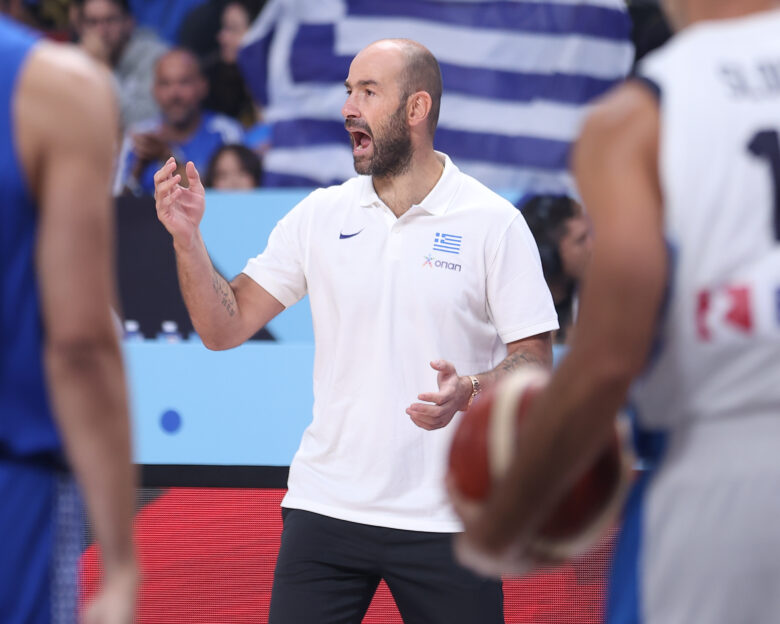 Σπανούλης: Όπως σέβονται όλους τους άλλους παίκτες, να σεβαστούν και τον Γιάννη Αντετοκούνμπο