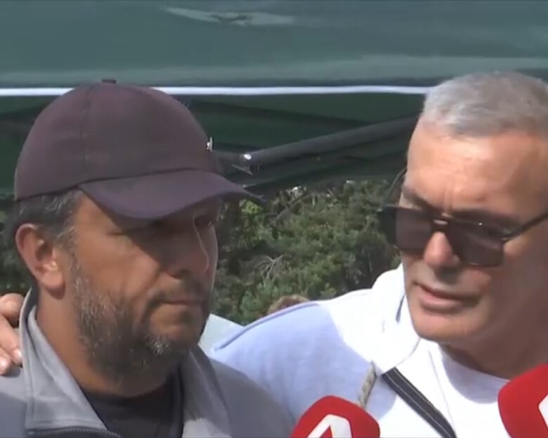 Ο Στέλιος Ρόκκος στο πλευρό του Πάνου Ρούτσι στο Σύνταγμα – «Μας αξίζει να ζούμε σε ένα κράτος με δικαιοσύνη»