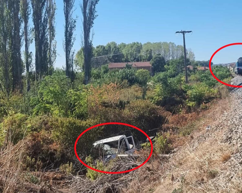 Σουφλί: Τρένο παρέσυρε φορτηγό στο κέντρο της πόλης – Αναφορές για τραυματίες