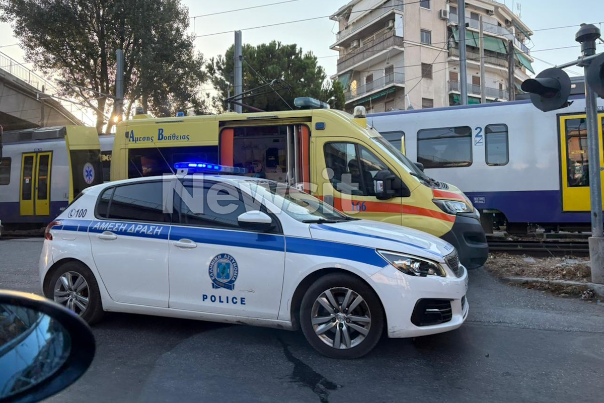 Τρένο παρέσυρε πεζό