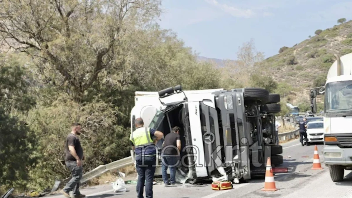 το φορτηγό στο σημείο του τροχαίου