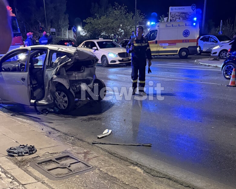 Λεωφόρος Βουλιαγμένης: Οι πρώτες στιγμές μετά το τροχαίο όπου έχασε τη ζωή της μια 64χρονη γυναίκα