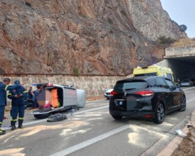 Τραγωδία στο Γαλαξίδι: Δύο νεκροί μετά από σφοδρή σύγκρουση αυτοκινήτων