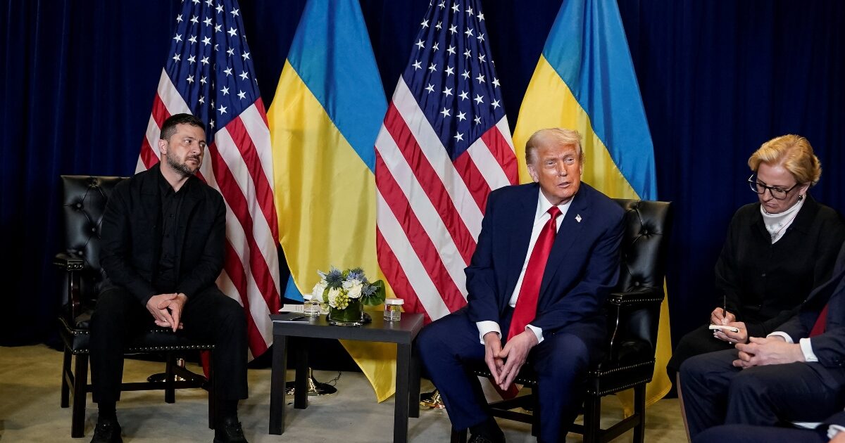 Trump: “I believe NATO countries can shoot down Russian aircraft that violate their airspace”