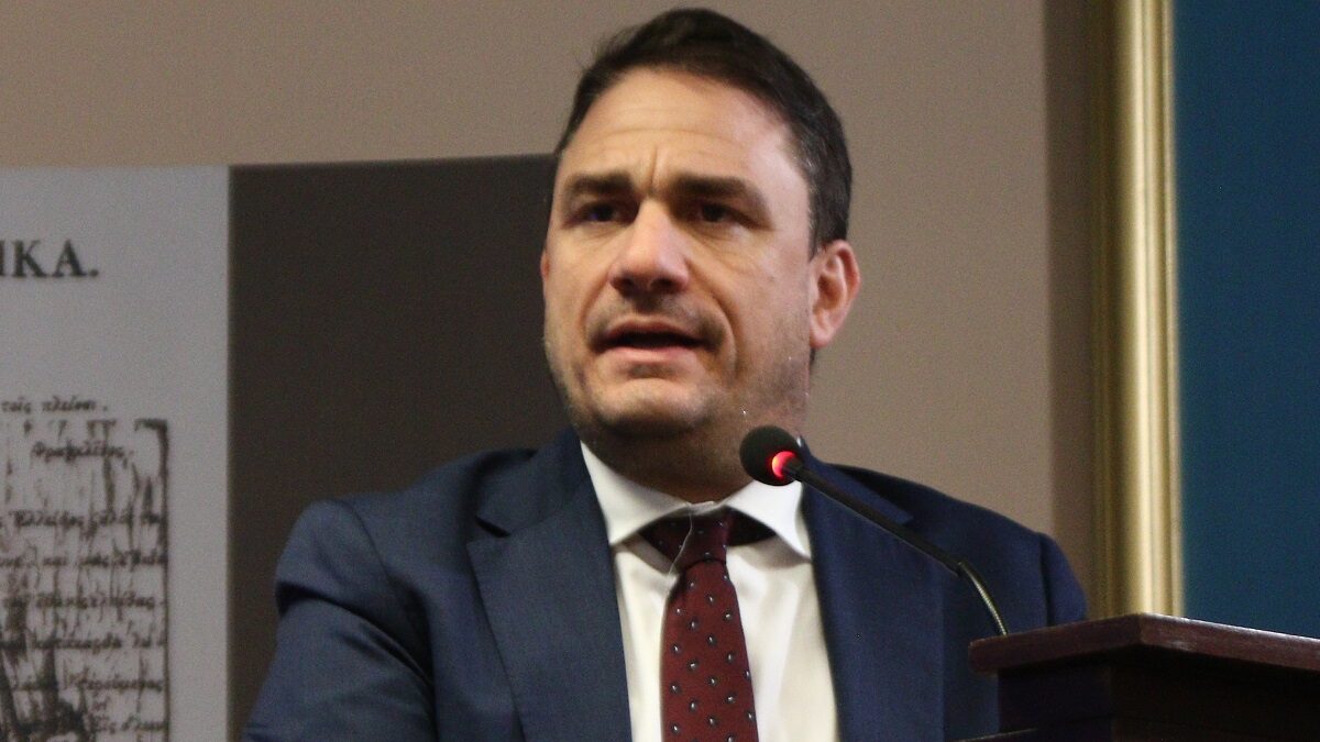 Ο Κώστας Τσουκαλάς