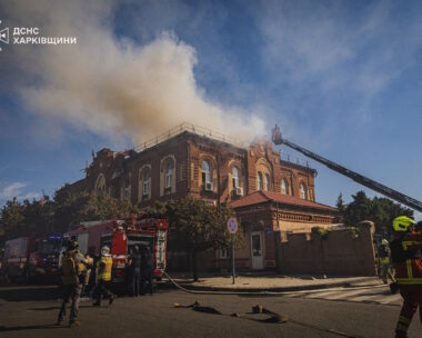 Καπνός στην Φαρμακευτική Σχολή του Χαρκόβου μετά από πλήγμα ρωσικού drone