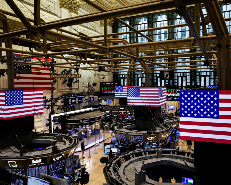 Wall Street: Σε ιστορικά υψηλά ο Dow Jones – Με ισχυρά πρόσημα έκλεισε ο Σεπτέμβρης