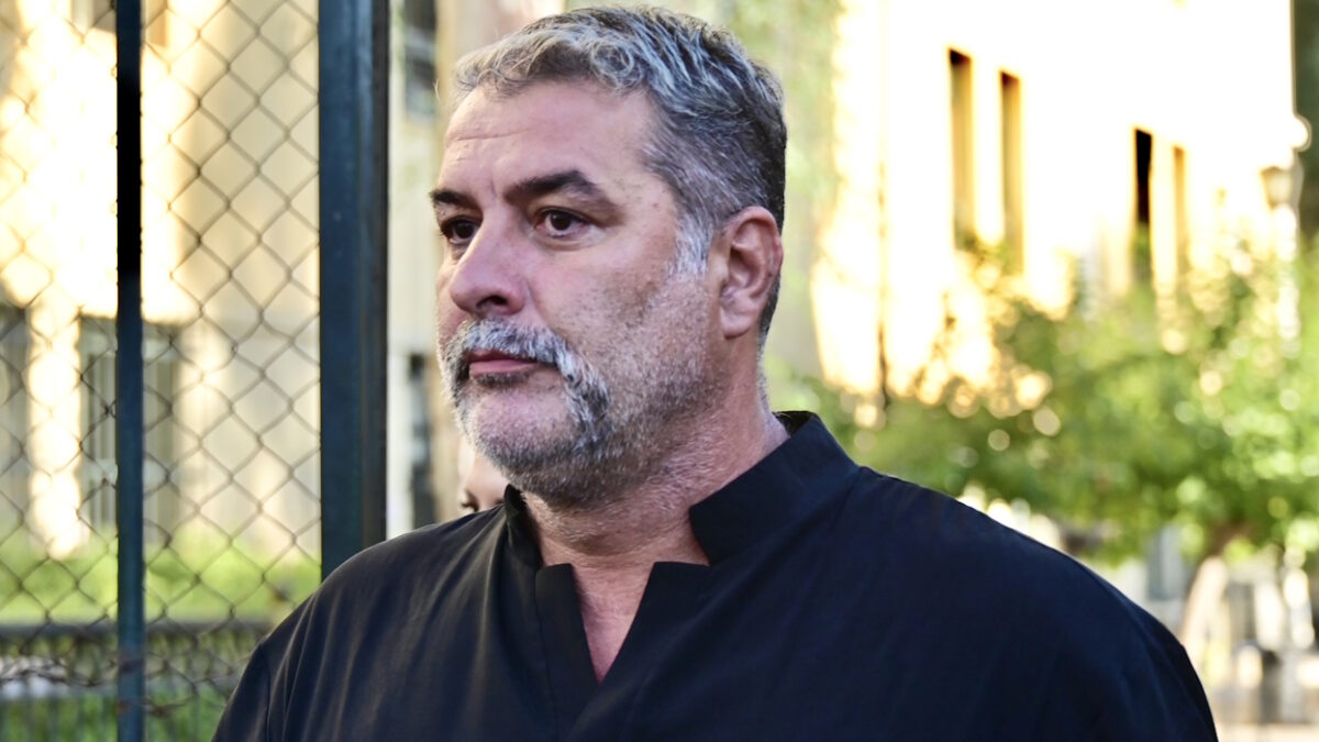 Βασίλης Μπισμπίκης