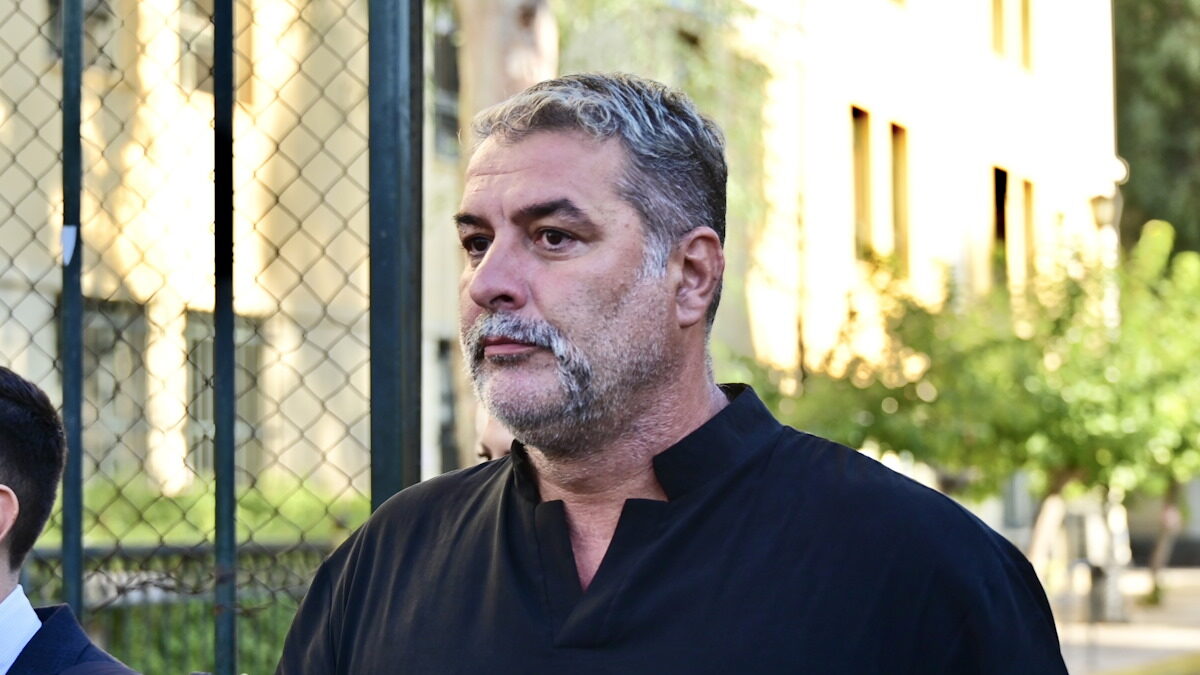 Βασίλης Μπισμπίκης