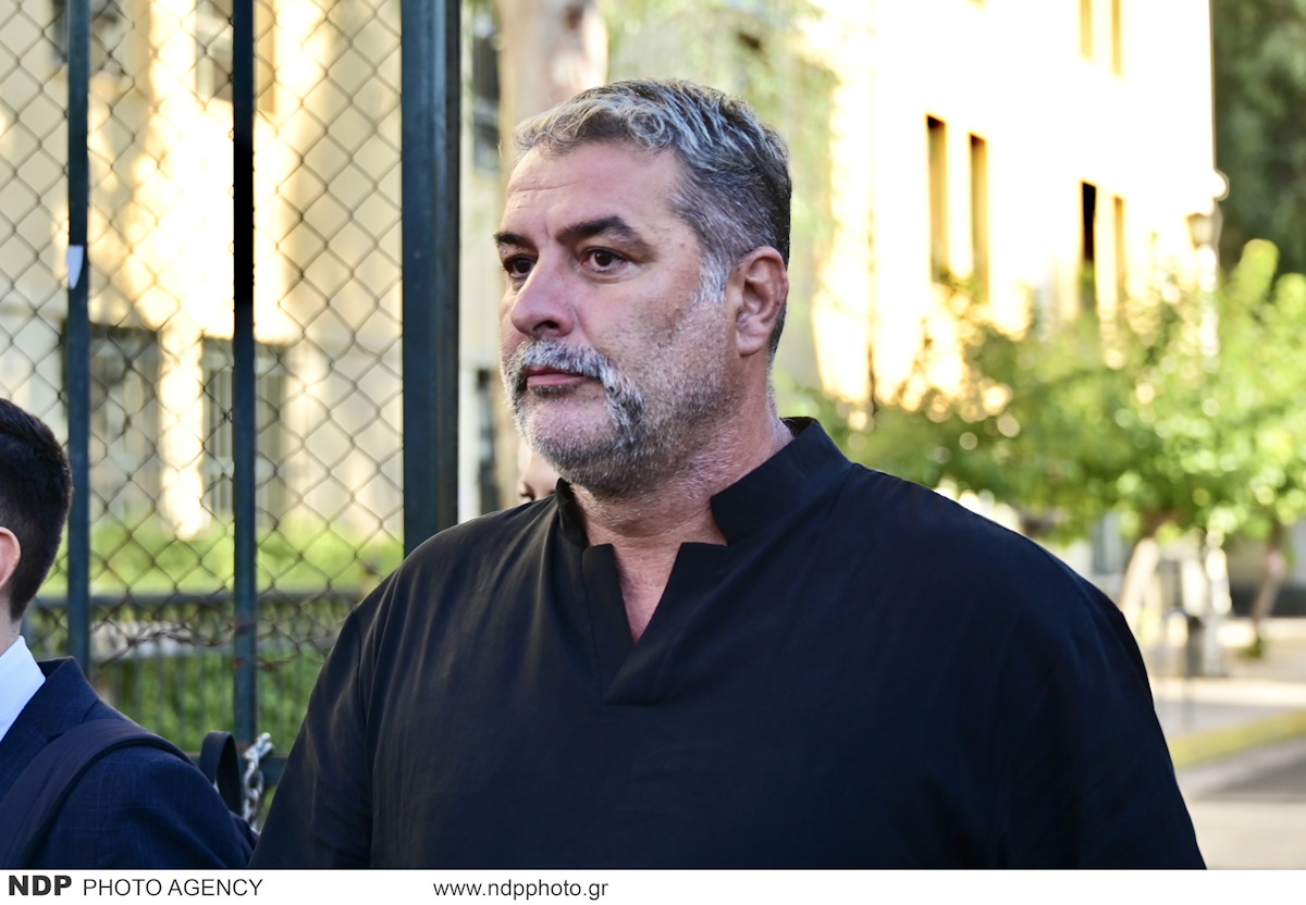 Βασίλης Μπισμπίκης