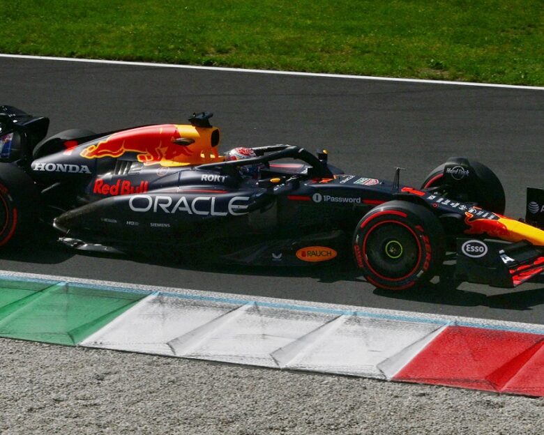Formula 1: Ο Max Verstappen στην pole position για τη Μόντσα