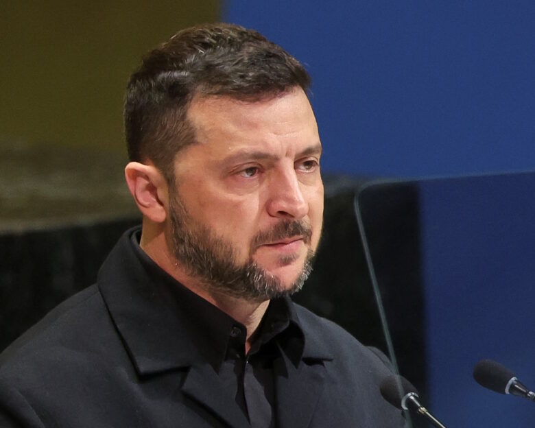 Ζελένσκι: «Σταματήστε την Ρωσία και τον Πούτιν τώρα – Αλλιώς θα υποφέρετε και θα το πληρώσετε αργότερα»