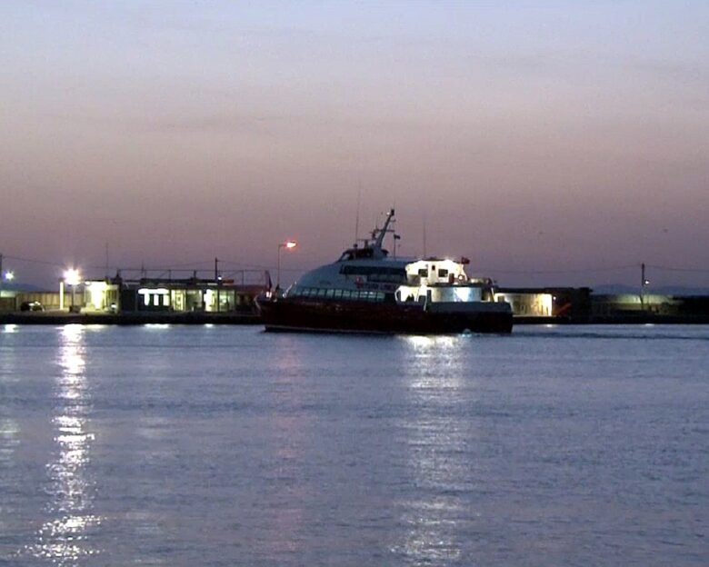 Συναγερμός για εκρηκτικά στο πλοίο «Θαλασσίτης» στη Χίο