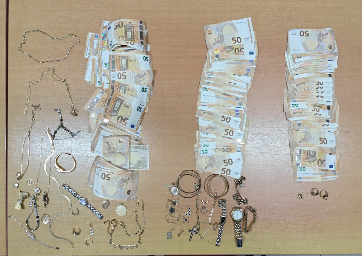 Κατασχεθέντα χρήματα και κοσμήματα από την Ελληνική Αστυνομία