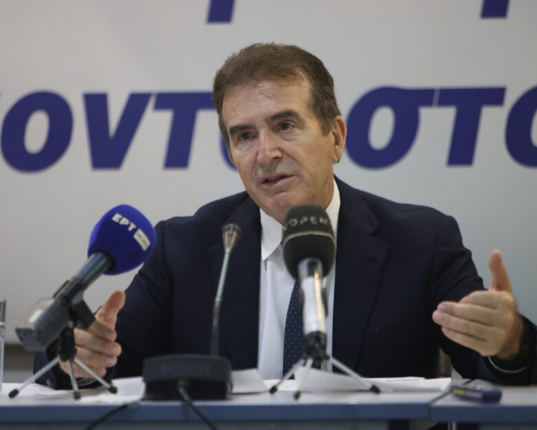Ο Μιχάλης Χρυσοχοΐδης κατέθεσε μήνυση κατά του 42χρονου μαστροπού – «Ο υπουργός Προστασίας του Πολίτη είναι φίλος μου», έλεγε στα θύματά του