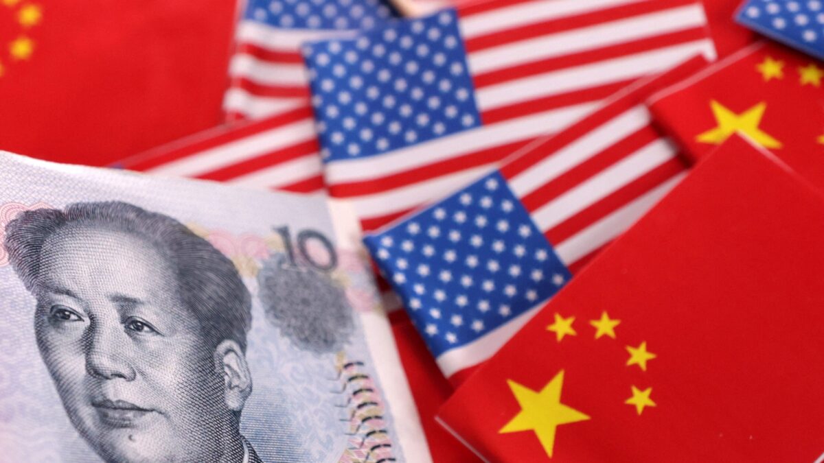 USA China flags