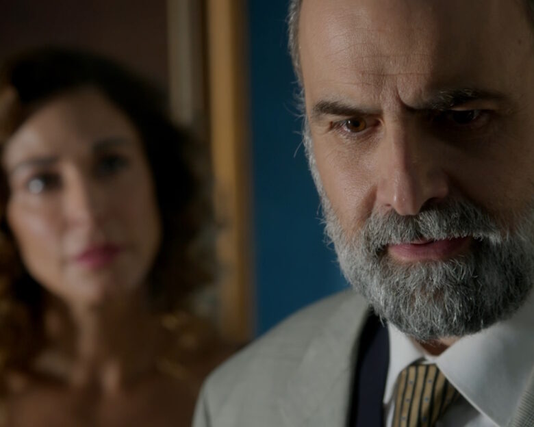Άγιος έρωτας – spoiler: Ο Παύλος κάνει πρόταση γάμου στη Χριστίνα, αλλά αρνείται να τον παντρευτεί