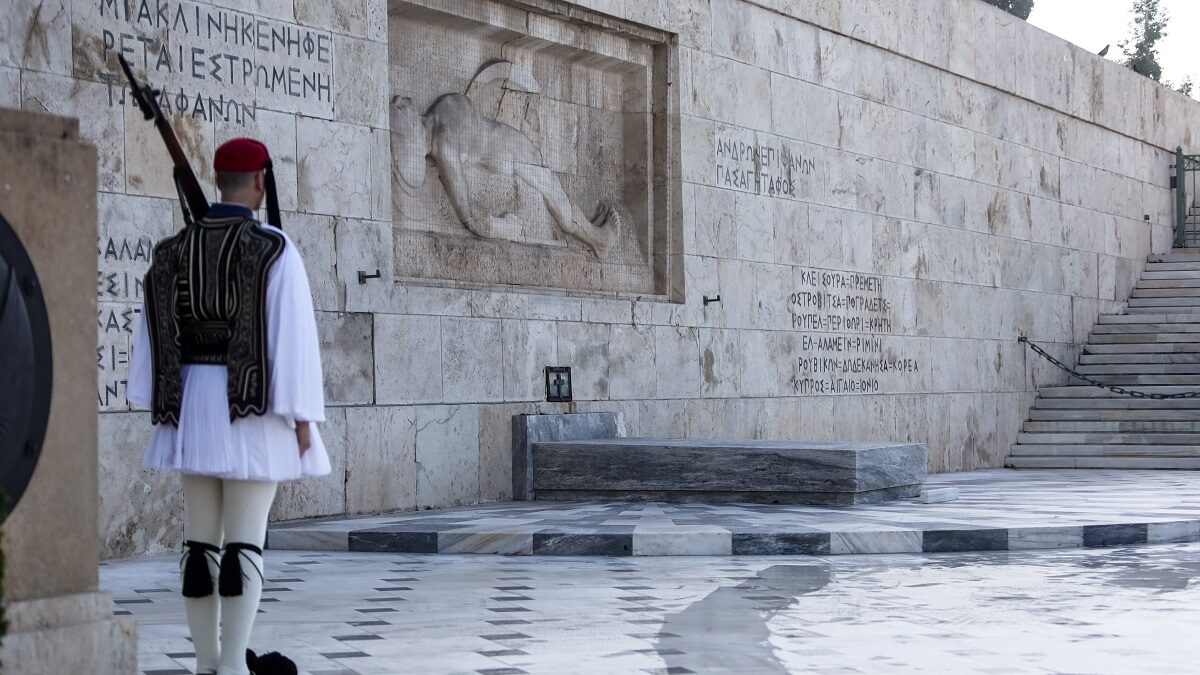 ΦΩΤΟ ΑΡΧΕΙΟΥ ΚΩΣΤΑΣ ΤΖΟΥΜΑΣ