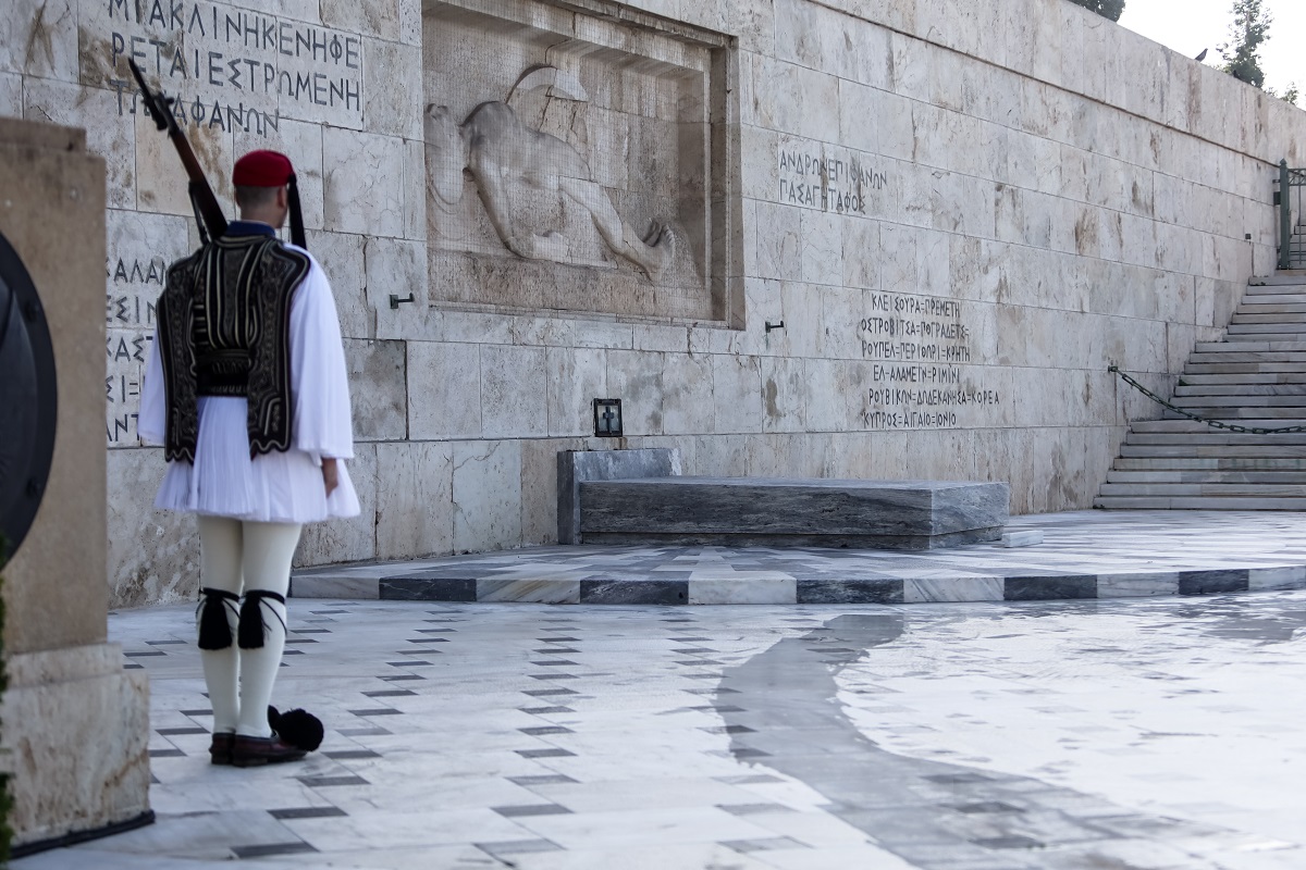 ΦΩΤΟ ΑΡΧΕΙΟΥ ΚΩΣΤΑΣ ΤΖΟΥΜΑΣ