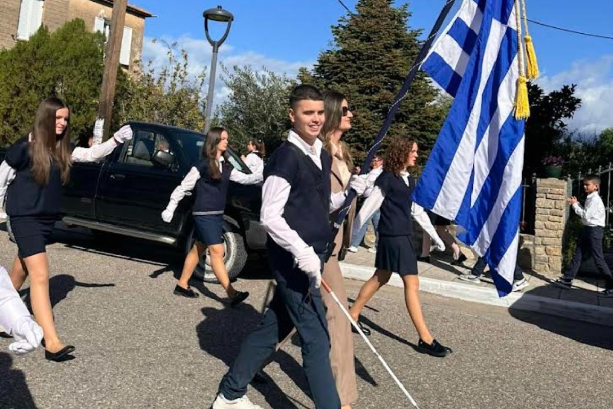 Ο τυφλός σημαιοφόρος στο Αγρίνιο