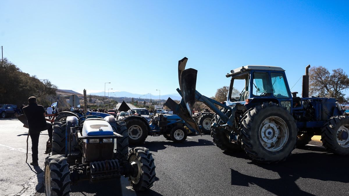 Από τα μπλόκα των αγροτών στην Κρήτη