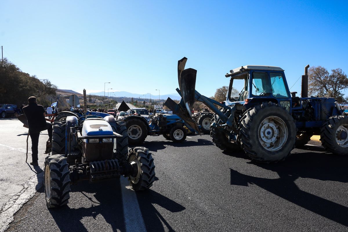Από τα μπλόκα των αγροτών στην Κρήτη