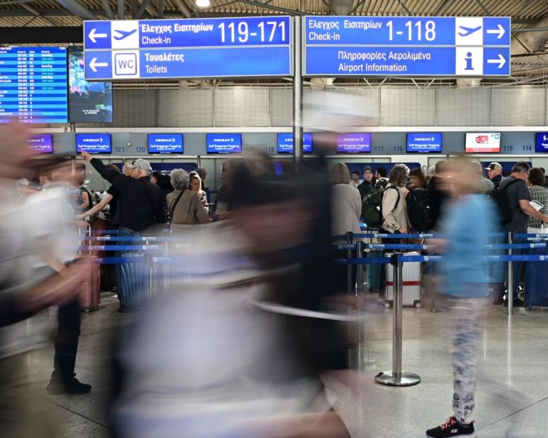 Τέλος οι σφραγίδες στα διαβατήρια από τις 12 Οκτωβρίου – Οι αλλαγές για τους ταδιξιώτες της ΕΕ που δρομολογεί η Ευρώπη